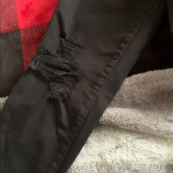 AE Black Ripped Jeans - Picture 6 of 8